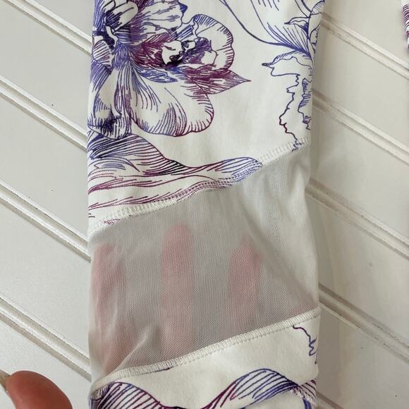 NWT Calia by Carrie Underwood Essential Mesh Capris in Multi Etched Floral Sz S - Picture 6 of 8